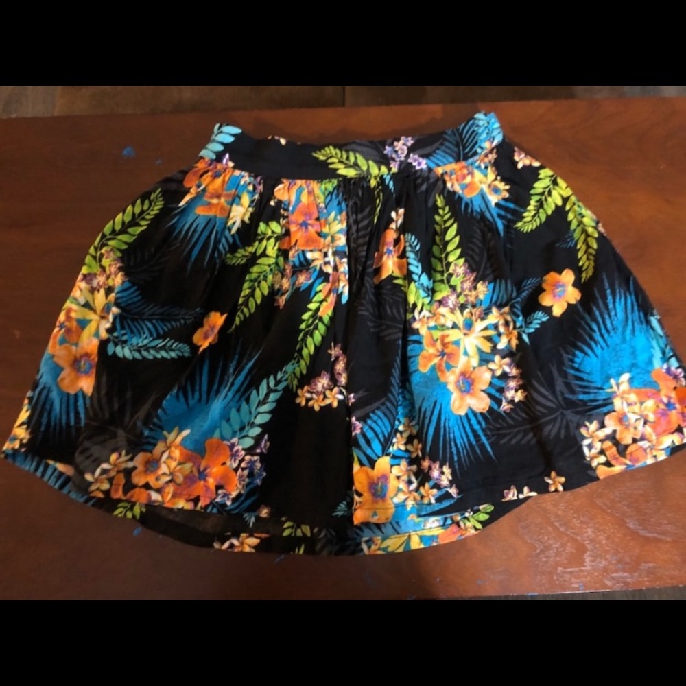 floral skirt